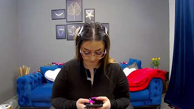 Katewalker  online show from February 10, 6:03 pm