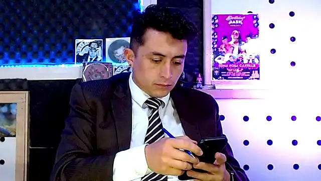 Snapshot of Darko0717 chatting on January 18, 4:53 pm Darko0717 online show from January 18, 4:53 pm