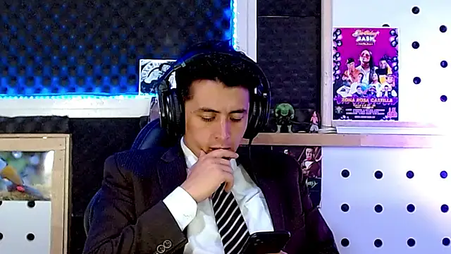 Snapshot of Darko0717 chatting on January 30, 6:00 pm Darko0717 online show from January 30, 6:00 pm