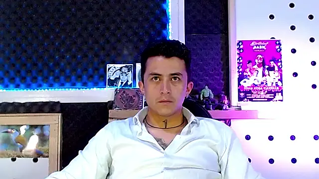 Snapshot of Darko0717 chatting on January 31, 8:33 pm Darko0717 online show from January 31, 8:33 pm