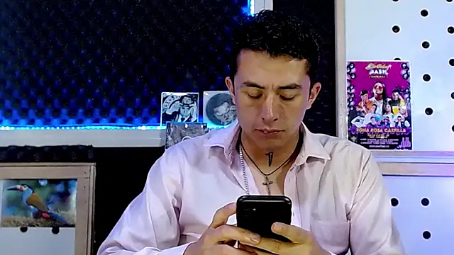 Snapshot of Darko0717 chatting on February 3, 9:07 pm Darko0717 online show from February 3, 9:07 pm
