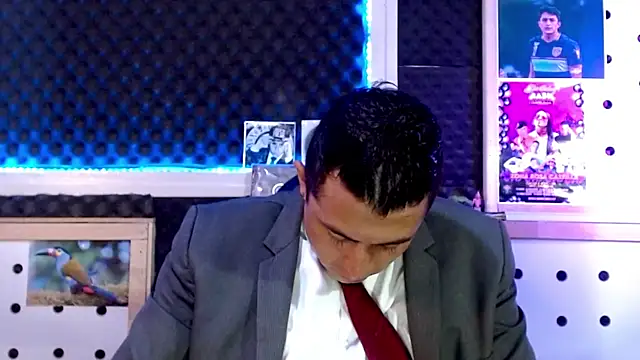 Snapshot of Darko0717 chatting on March 2, 5:14 pm Darko0717 online show from March 2, 5:14 pm