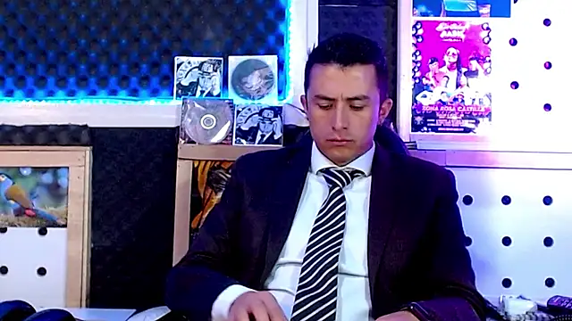 Snapshot of Darko0717 chatting on March 3, 9:05 pm Darko0717 online show from March 3, 9:05 pm