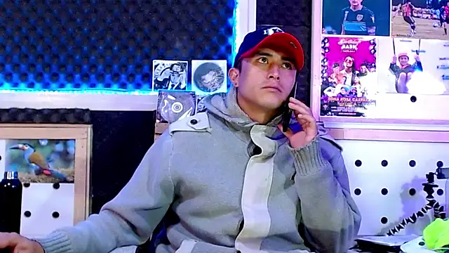 Snapshot of Darko0717 chatting on March 7, 1:20 am Darko0717 online show from March 7, 1:20 am
