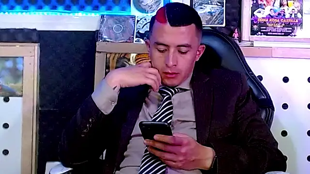 Snapshot of Darko0717 chatting on March 17, 6:00 pm Darko0717 online show from March 17, 6:00 pm