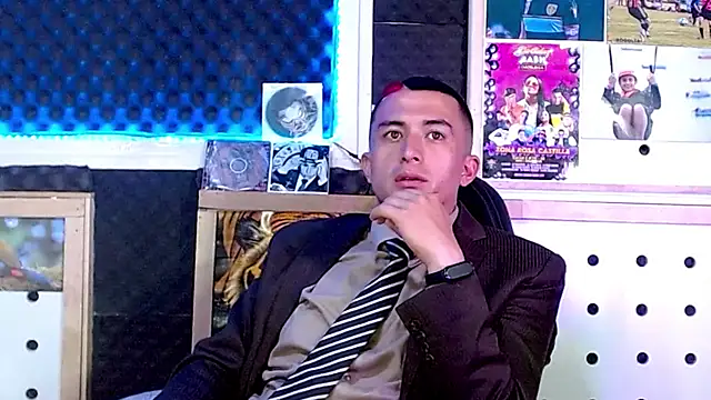 Snapshot of Darko0717 chatting on March 17, 9:02 pm Darko0717 online show from March 17, 9:02 pm