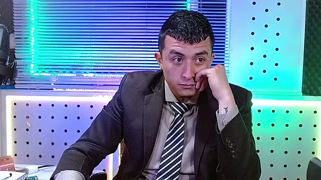 Darko0717 online show from March 4, 2:56 pm