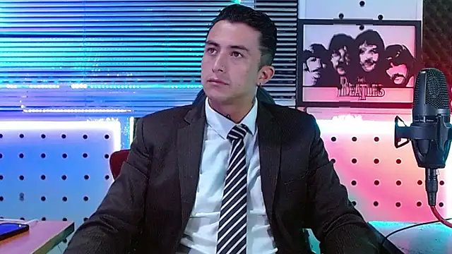 Snapshot of Darko0717 chatting on June 18, 1:26 pm Darko0717 online show from June 18, 1:26 pm