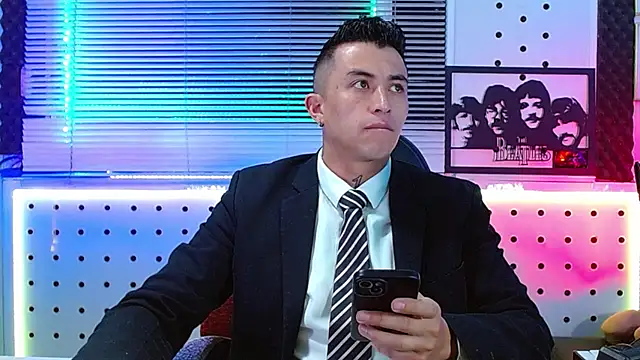 Snapshot of Darko0717 chatting on June 24, 2:49 pm Darko0717 online show from June 24, 2:49 pm