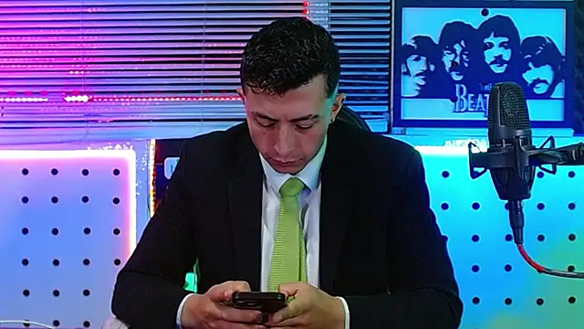 Snapshot of Darko0717 chatting on July 26, 1:18 pm Darko0717 online show from July 26, 1:18 pm