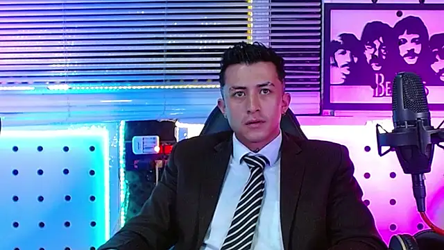 Snapshot of Darko0717 chatting on July 28, 4:39 pm Darko0717 online show from July 28, 4:39 pm