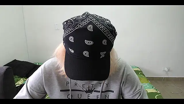 MommyMiaWs online show from February 14, 12:25 pm