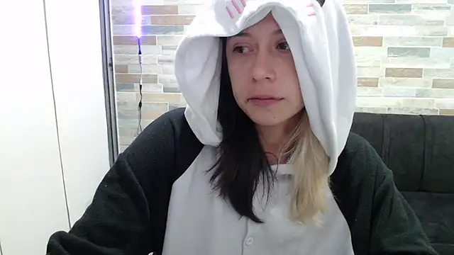 MommyMiaWs online show from September 24, 1:53 am