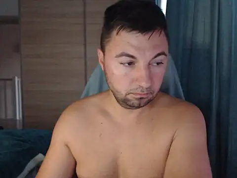 HankMalone online show from August 3, 3:27 am
