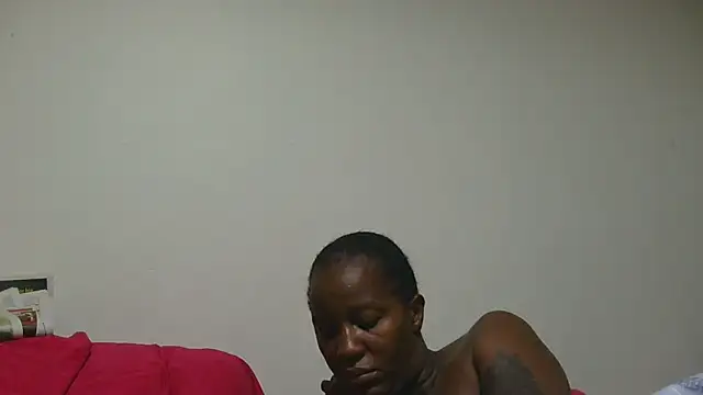 sluttylaura21 online show from February 25, 4:22 am