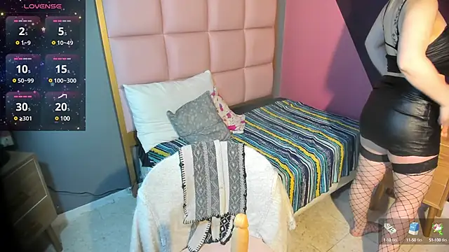 Snapshot of samanthaanderson_ chatting on March 11, 9:15 pm samanthaanderson  online show from March 11, 9:15 pm