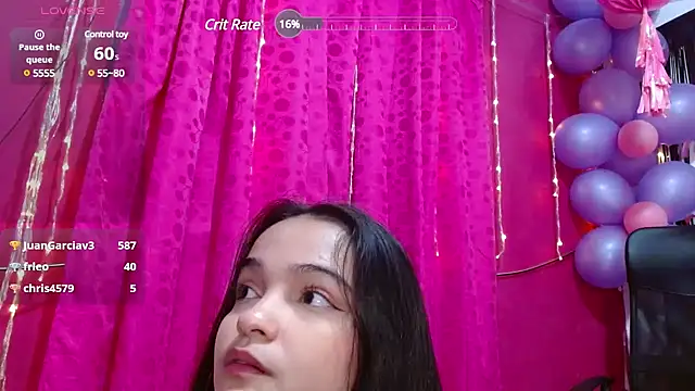 Snapshot of monica_little23 chatting on February 13, 11:04 pm monica little23 online show from February 13, 11:04 pm