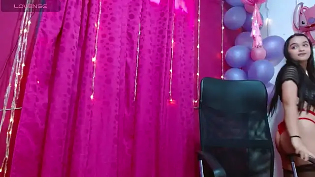 Snapshot of monica_little23 chatting on March 2, 5:47 pm monica little23 online show from March 2, 5:47 pm