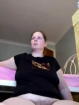 xxSexyBushLinnxx online show from December 25, 8:07 pm