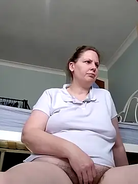 xxSexyBushLinnxx online show from March 3, 11:44 am