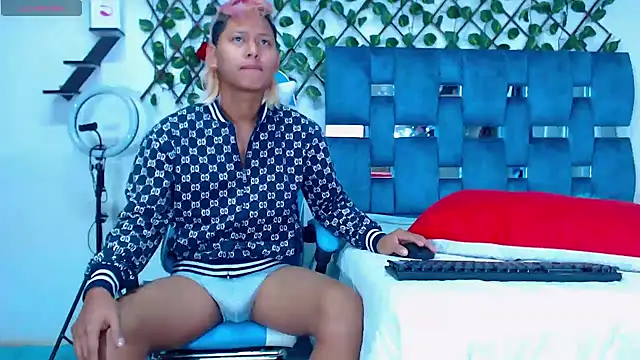 Snapshot of Hakim_prettynigg chatting on January 21, 2:48 pm Hakim prettynigg online show from January 21, 2:48 pm