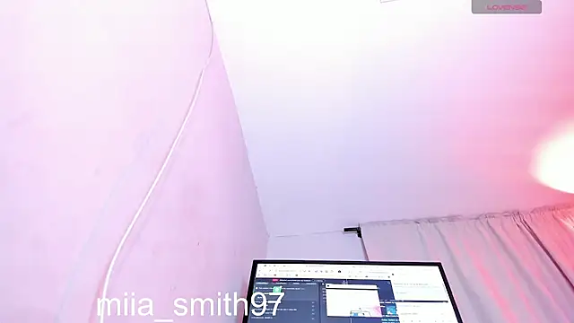 miia-smith97 online show from July 29, 10:52 pm