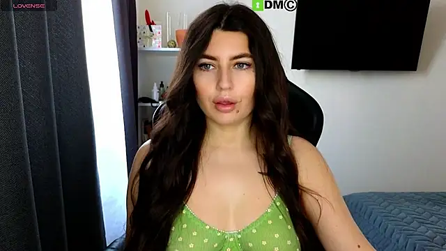 Snapshot of gracedorce chatting on February 17, 10:18 am gracedorce online show from February 17, 10:18 am