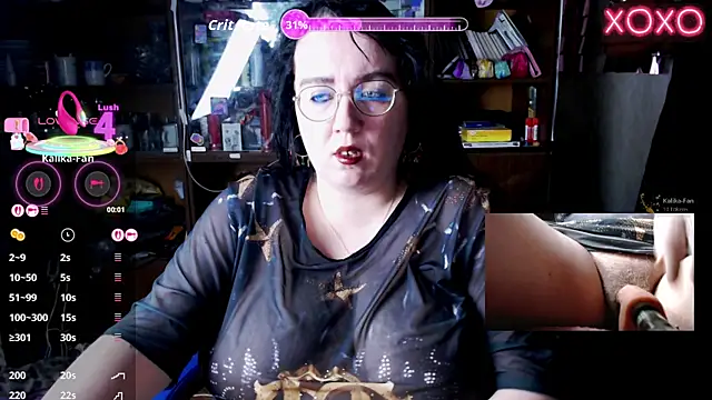 Snapshot of LeonaHarrison chatting on December 5, 11:52 am LeonaHarrison online show from December 5, 11:52 am