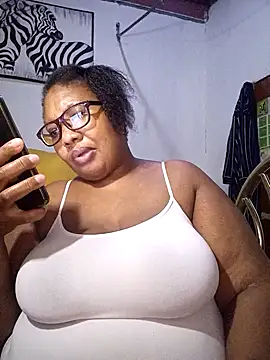 YELLOW BONE online show from March 19, 8:35 pm