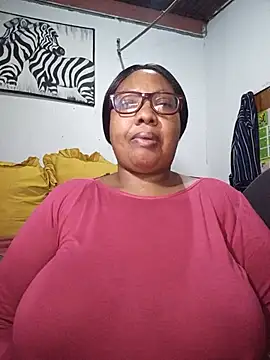 Snapshot of YELLOW_BONE chatting on July 10, 8:33 pm YELLOW BONE online show from July 10, 8:33 pm