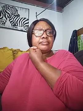 Snapshot of YELLOW_BONE chatting on July 11, 8:55 pm YELLOW BONE online show from July 11, 8:55 pm
