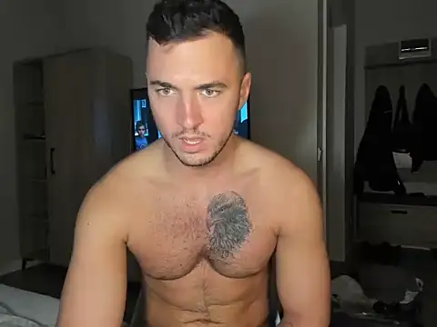 paulblack21 online show from April 3, 9:13 pm