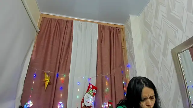Snapshot of veronica_salas chatting on December 26, 10:31 pm veronica salas online show from December 26, 10:31 pm