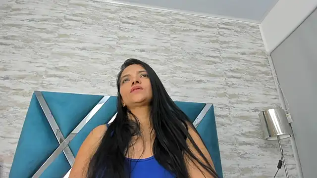 Snapshot of veronica_salas chatting on January 19, 1:00 am veronica salas online show from January 19, 1:00 am