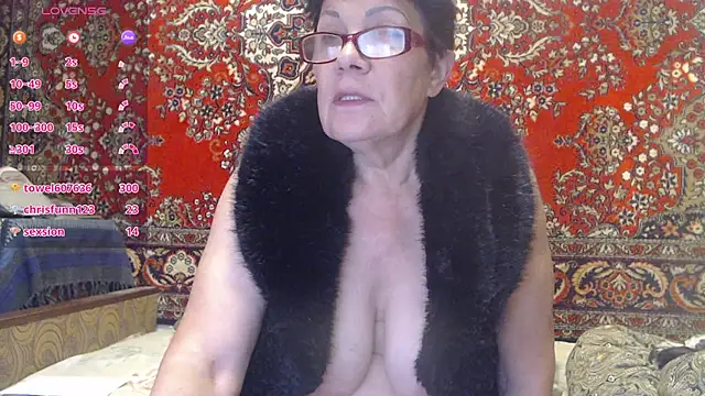 Snapshot of Sandra_Carina chatting on September 15, 8:31 pm Sandra Carina online show from September 15, 8:31 pm