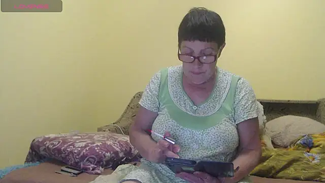 Snapshot of Sandra_Carina chatting on May 9, 7:52 pm Sandra Carina online show from May 9, 7:52 pm
