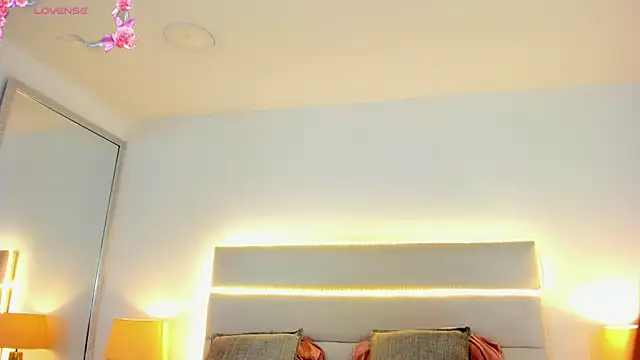 TaylorEvanss online show from April 30, 7:53 pm