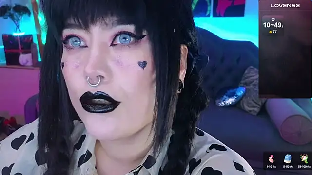 wickedxqueen online show from December 10, 5:28 am