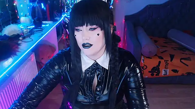 wickedxqueen online show from January 23, 4:41 am