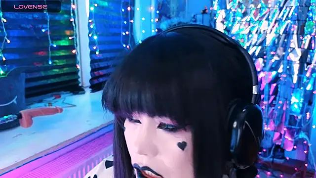 wickedxqueen online show from February 20, 5:44 am