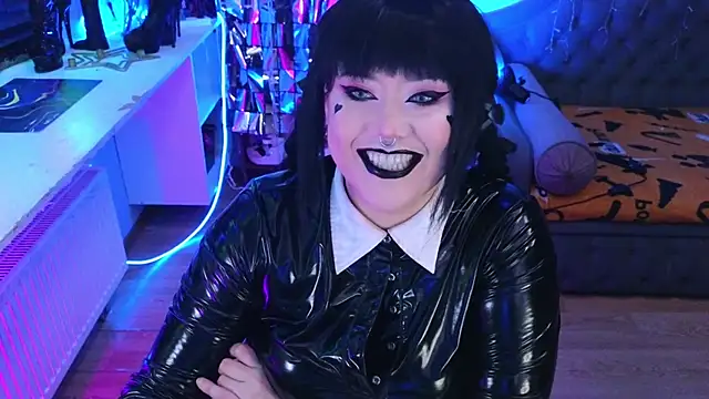 wickedxqueen online show from March 14, 4:43 am