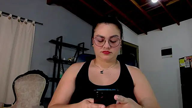 Snapshot of maela1 chatting on September 22, 11:29 pm maela1 online show from September 22, 11:29 pm