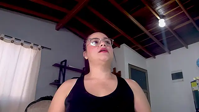 Snapshot of maela1 chatting on November 17, 12:55 pm maela1 online show from November 17, 12:55 pm