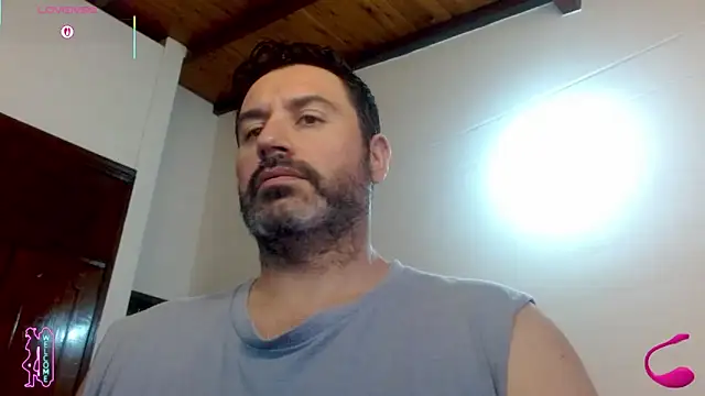 Snapshot of rodrher81 chatting on May 22, 4:01 pm rodrher81 online show from May 22, 4:01 pm