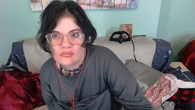 EverlyRays online show from December 21, 8:49 pm