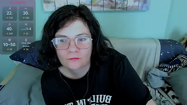 EverlyRays online show from July 7, 8:24 pm