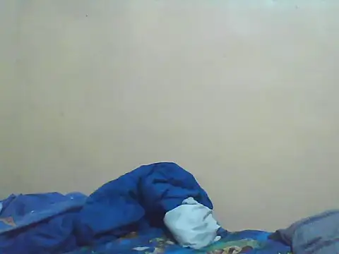 Smillie prety online show from December 3, 2:41 am