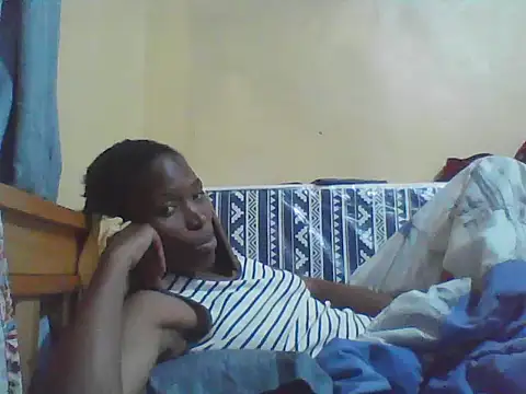 Snapshot of Smillie_prety chatting on May 15, 3:19 pm Smillie prety online show from May 15, 3:19 pm