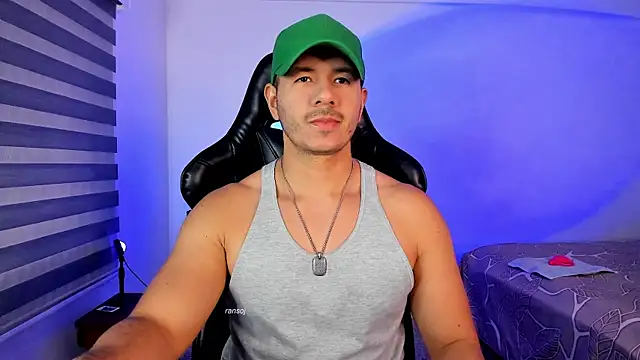 Snapshot of ransoj chatting on October 27, 9:41 pm ransoj online show from October 27, 9:41 pm