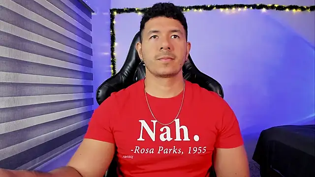 Snapshot of ransoj chatting on June 18, 1:15 pm ransoj online show from June 18, 1:15 pm